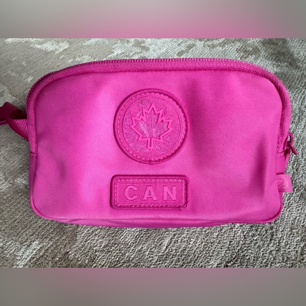 Lululemon Canada Everywhere Belt Bag